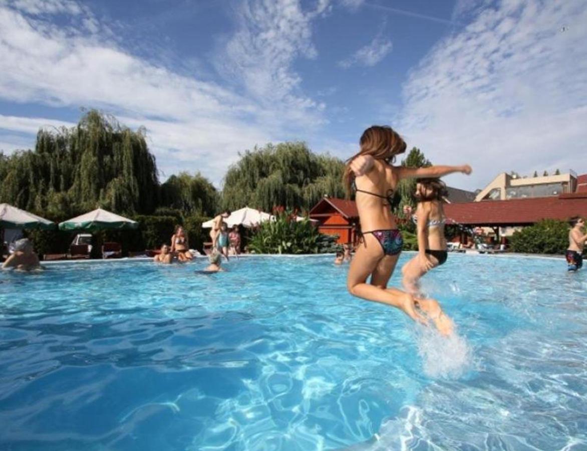Piknik Wellness Hotel Siofok Dış mekan fotoğraf